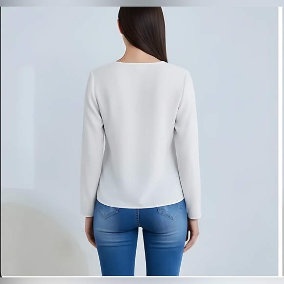 Round Neck White Blouse - Picture 3 of 6